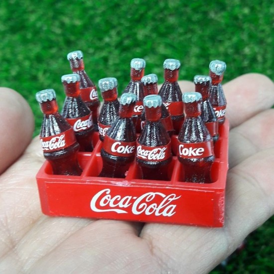 12 coke Soda Bottles /Tray 12 coke Soda Bottles /Tray