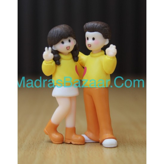 Cute Peace couple Miniature Cute Peace couple Miniature
