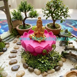 Lotus Stand