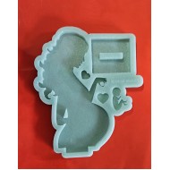Pregnant Mom Mold