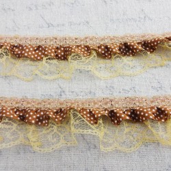 Brown pleated lace