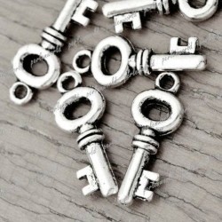Antique Silver Tone Key
