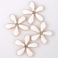 Enamel White Flower with stone 