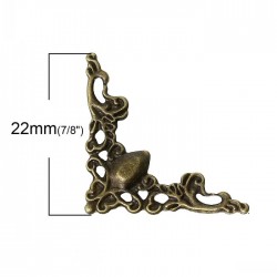 Filigree Triangle Antique Bronze