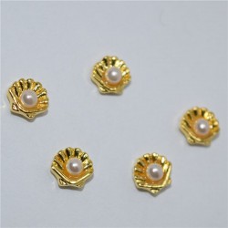White pearl shell 3D