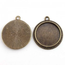 Antiqued bronze color round shaped pendant