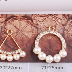 Exclusive Pearl Stone Bezel 