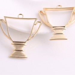 Hollow trophy Bezel