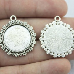 Flower Around Cameo