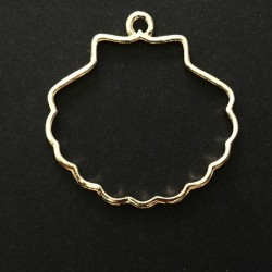 Gold Shell Shape Bezel