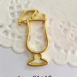 Cocktail glass bezel